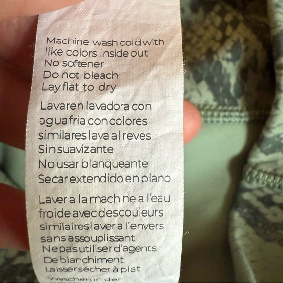 Fabletics | On the Go Powerhold High Waisted Green Snake Print Leggings | Sz S - Picture 7 of 8